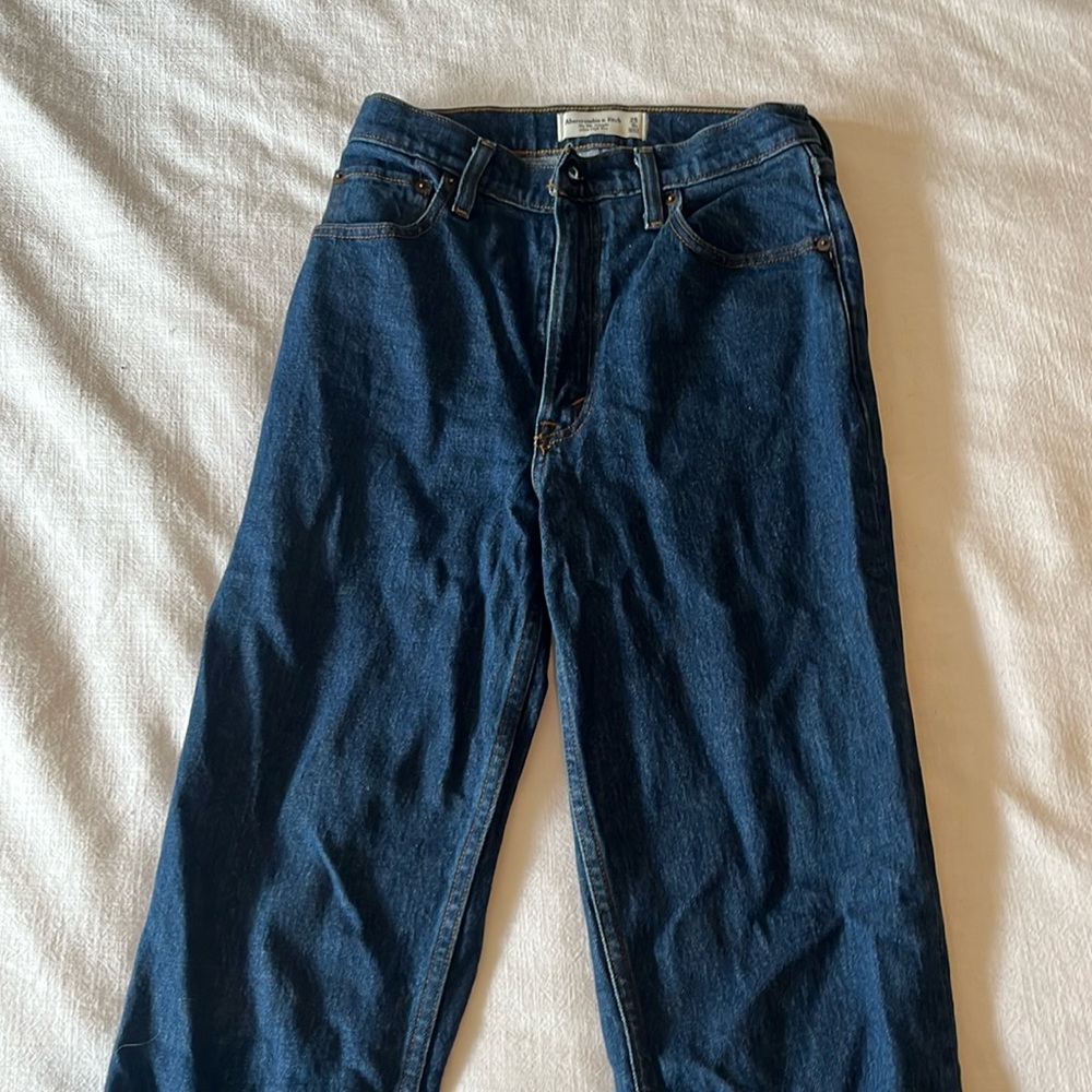 Abercrombie 90s high rise jean